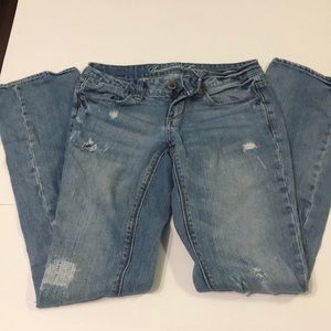 American eagle distressed 77 straight jeans